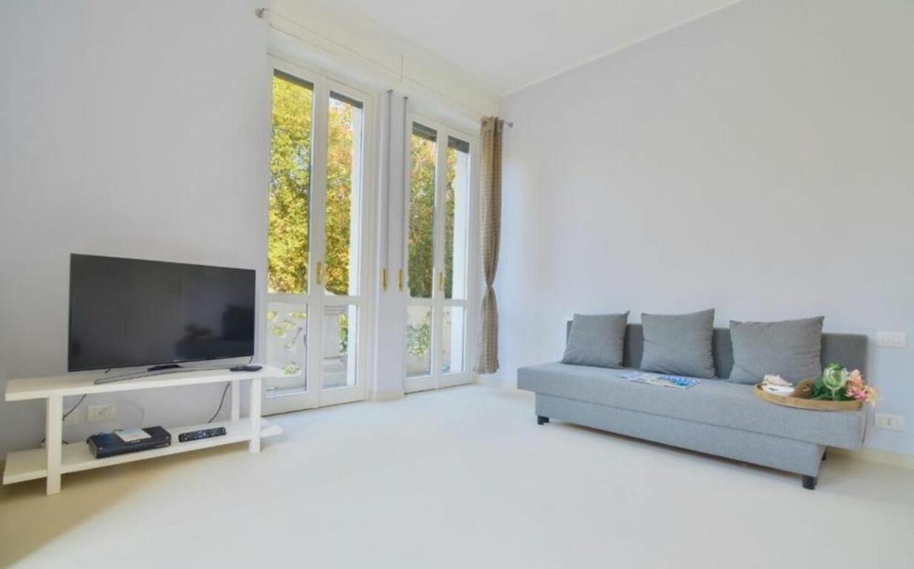 Bacone Liberty Olimpia Apartment Milan Exterior photo